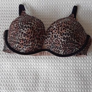 Very sexy victoria secret pushup bra